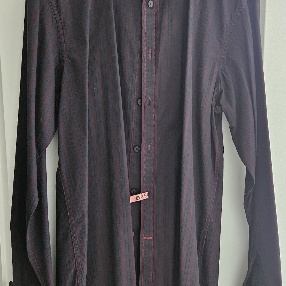 Nice purple Guess shirt